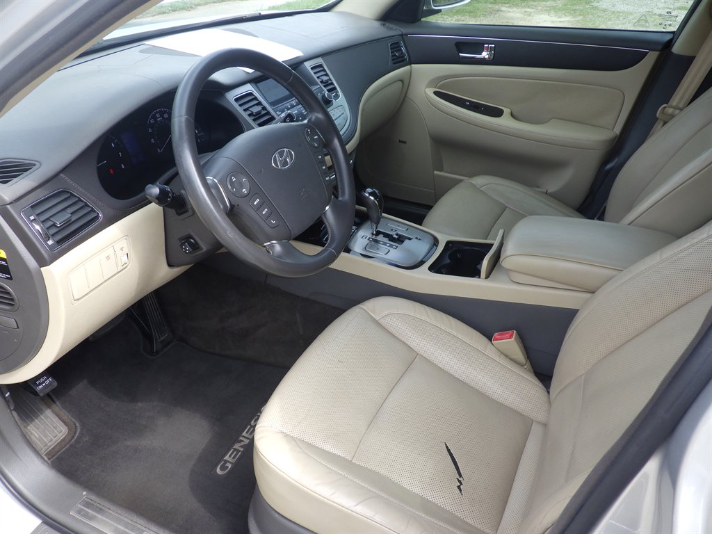 2010 Hyundai Genesis
