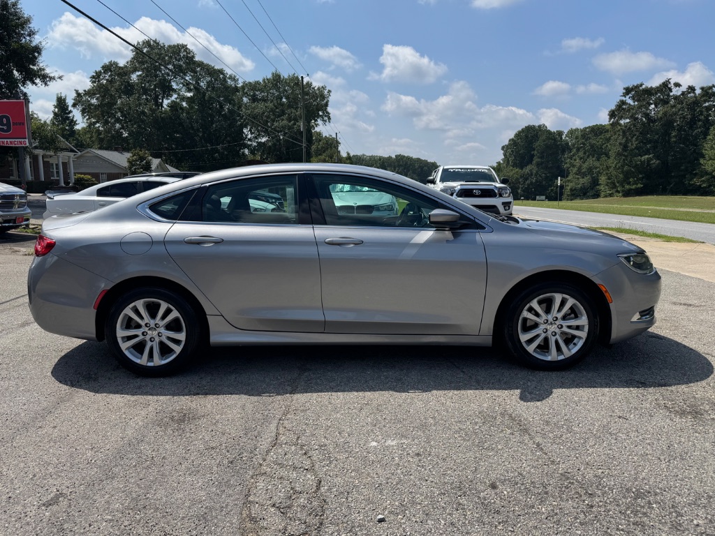 2017 Chrysler 200