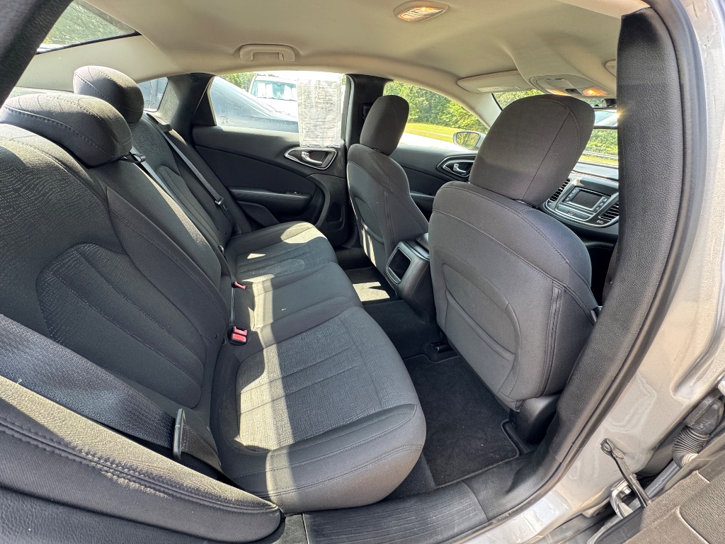 2017 Chrysler 200