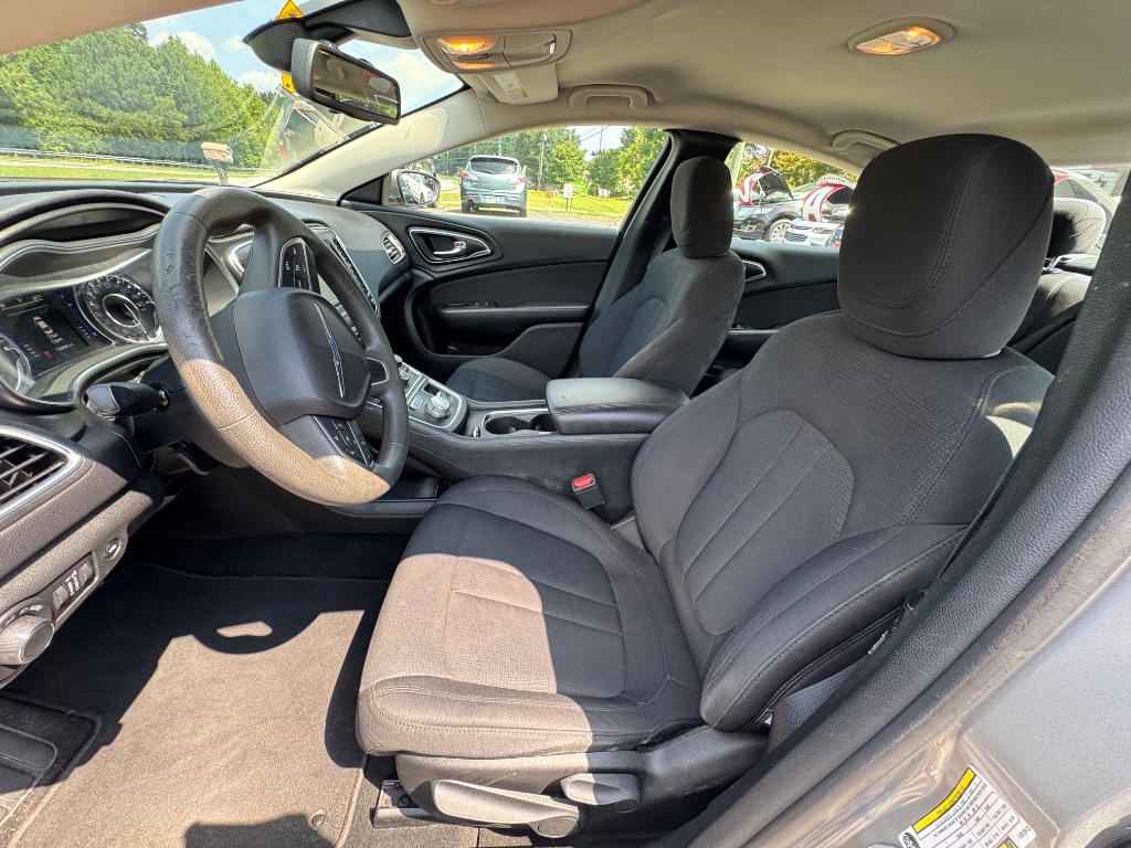 2017 Chrysler 200