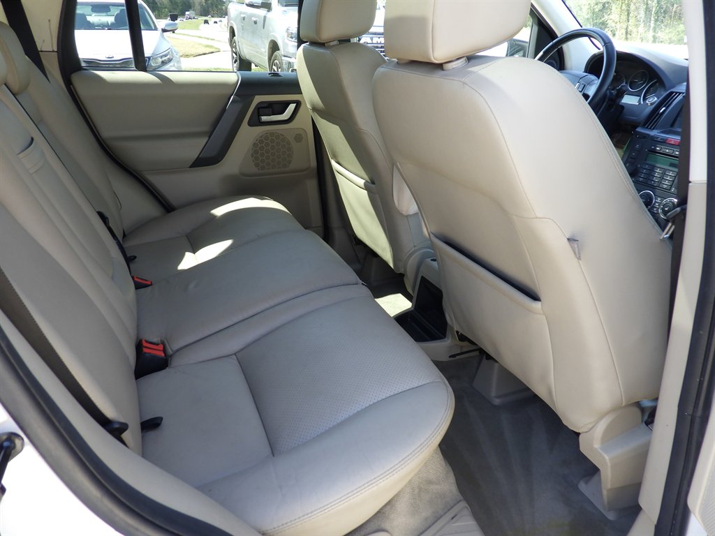 2010 Land Rover LR2