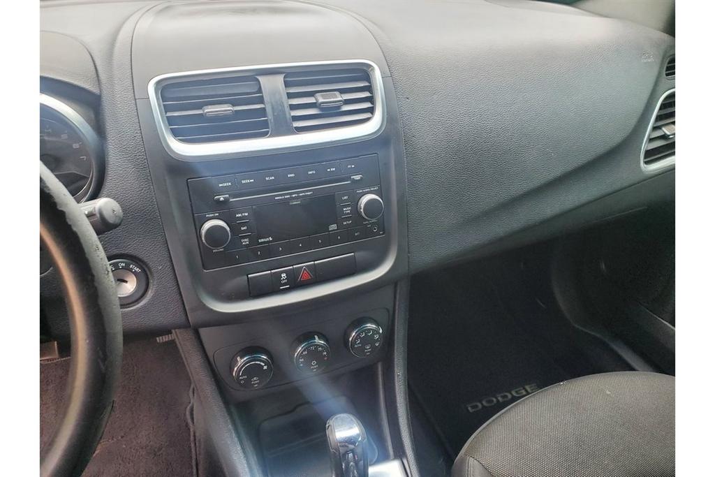 2013 Dodge Avenger SXT photo