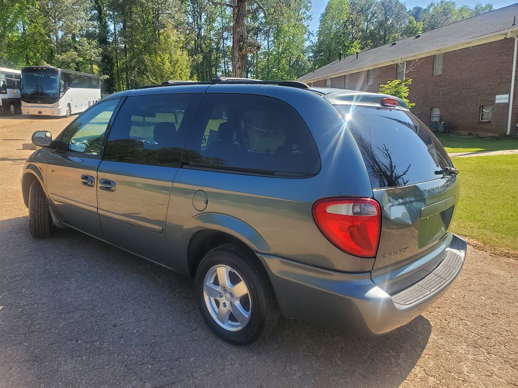 2006 Dodge Grand Caravan SXT photo
