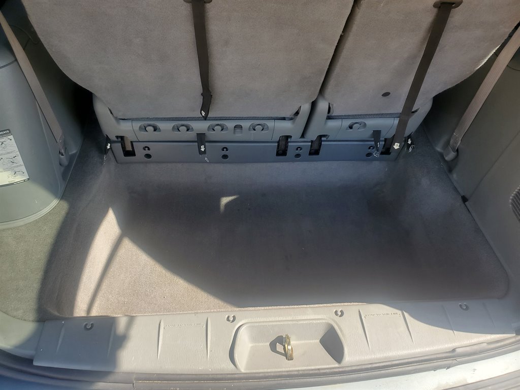 2006 Dodge Grand Caravan SXT photo