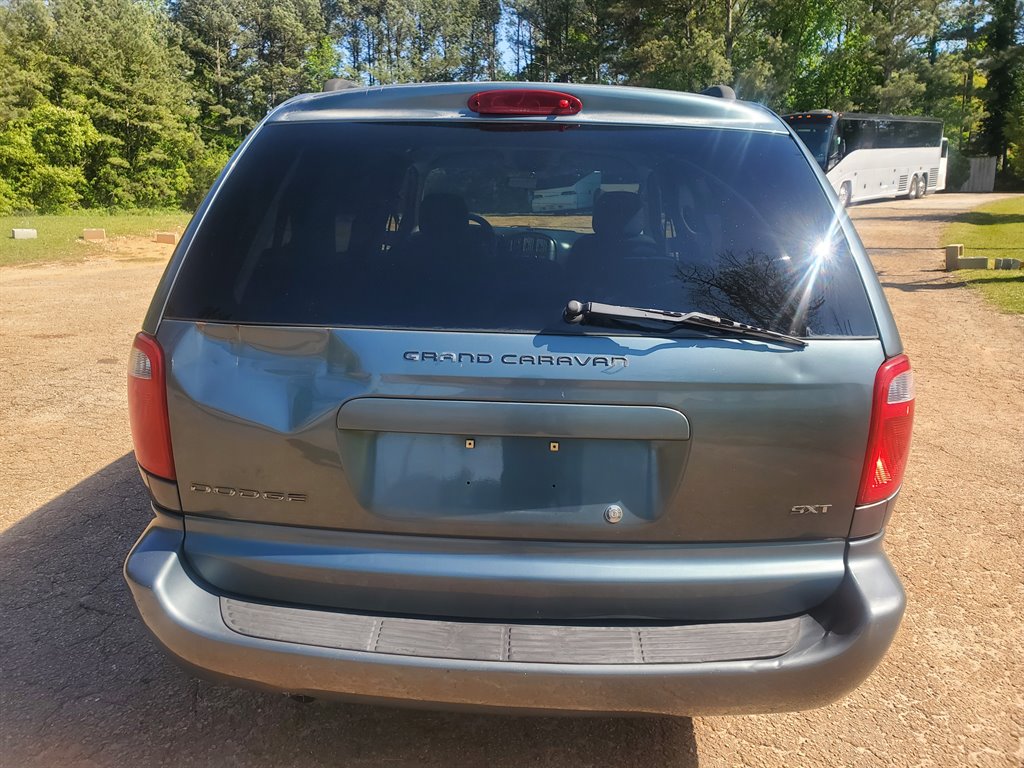 2006 Dodge Grand Caravan SXT photo