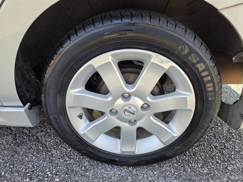 2012 Nissan Sentra - $9,380