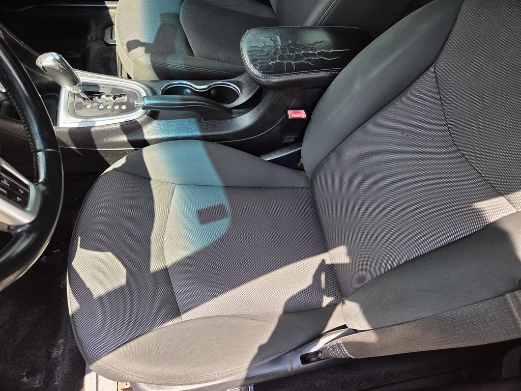 2013 Dodge Avenger - $8,699