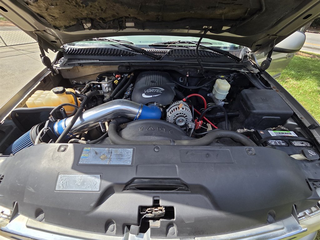 2002 Chevrolet Suburban - $8,539