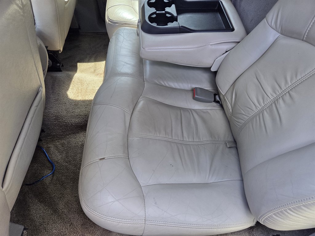 2002 Chevrolet Suburban - $8,539