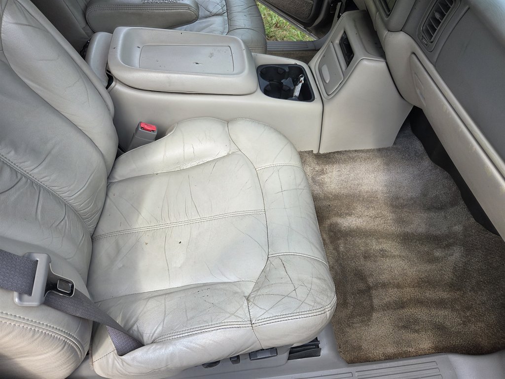 2002 Chevrolet Suburban - $8,539
