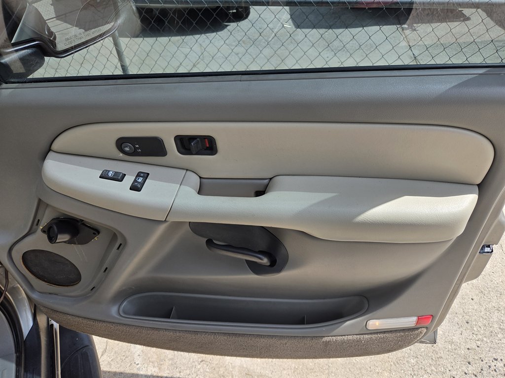 2002 Chevrolet Suburban - $8,539