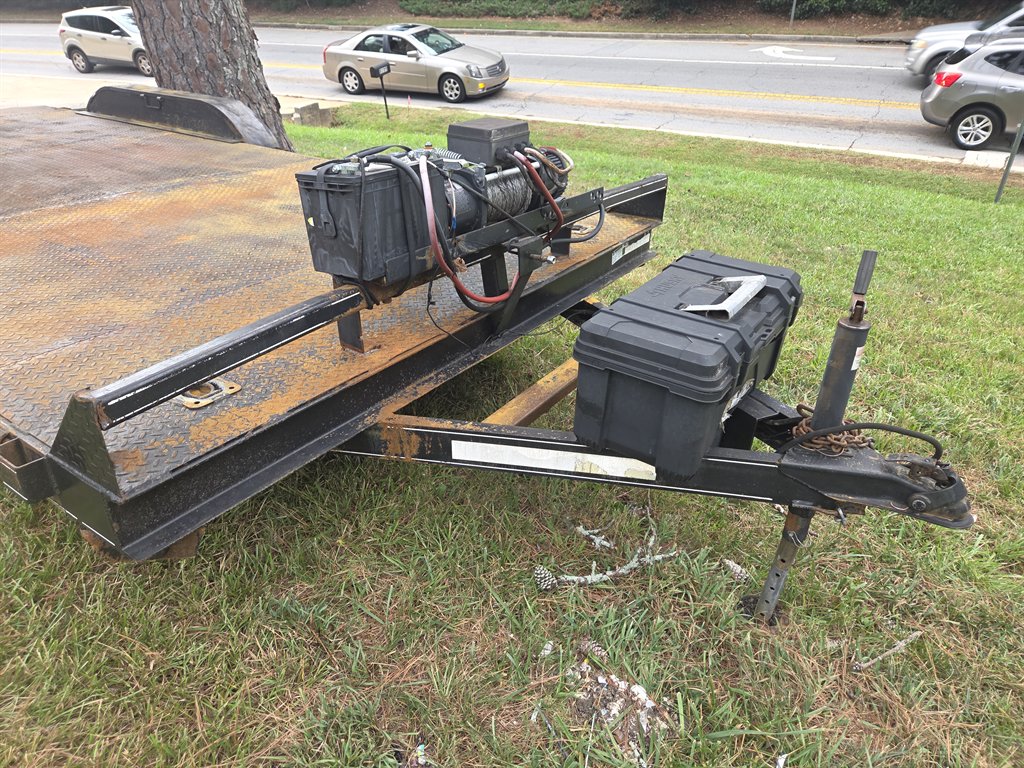 2015 Lone Wolf Trailer Co. Lone Wolf Trailer Co., Inc. - $4,000