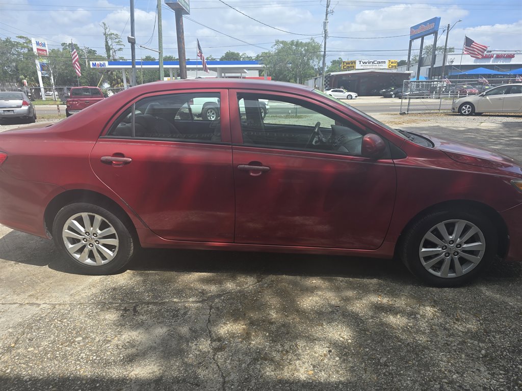 2010 Toyota Corolla photo