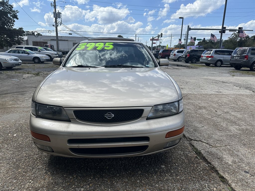 1995 Nissan Maxima GLE photo