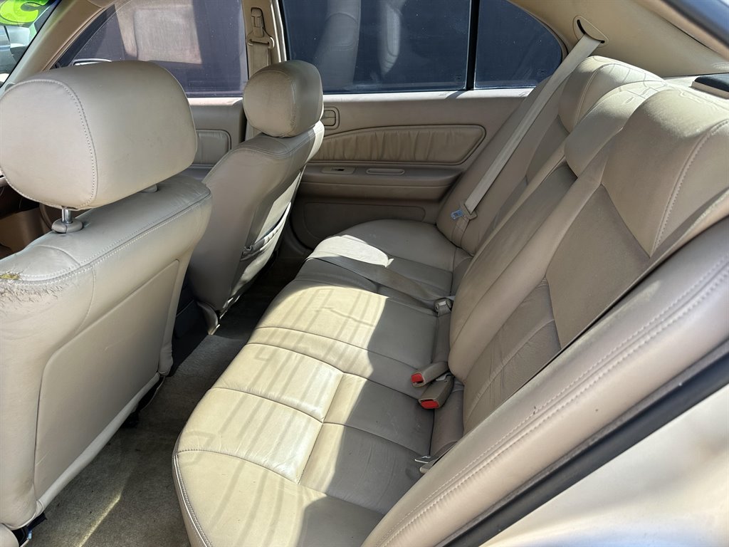 1995 Nissan Maxima GLE photo