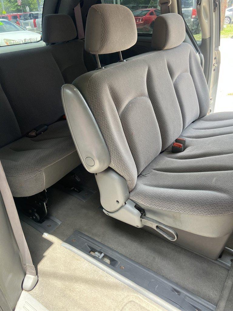 2006 Chrysler Town & Country