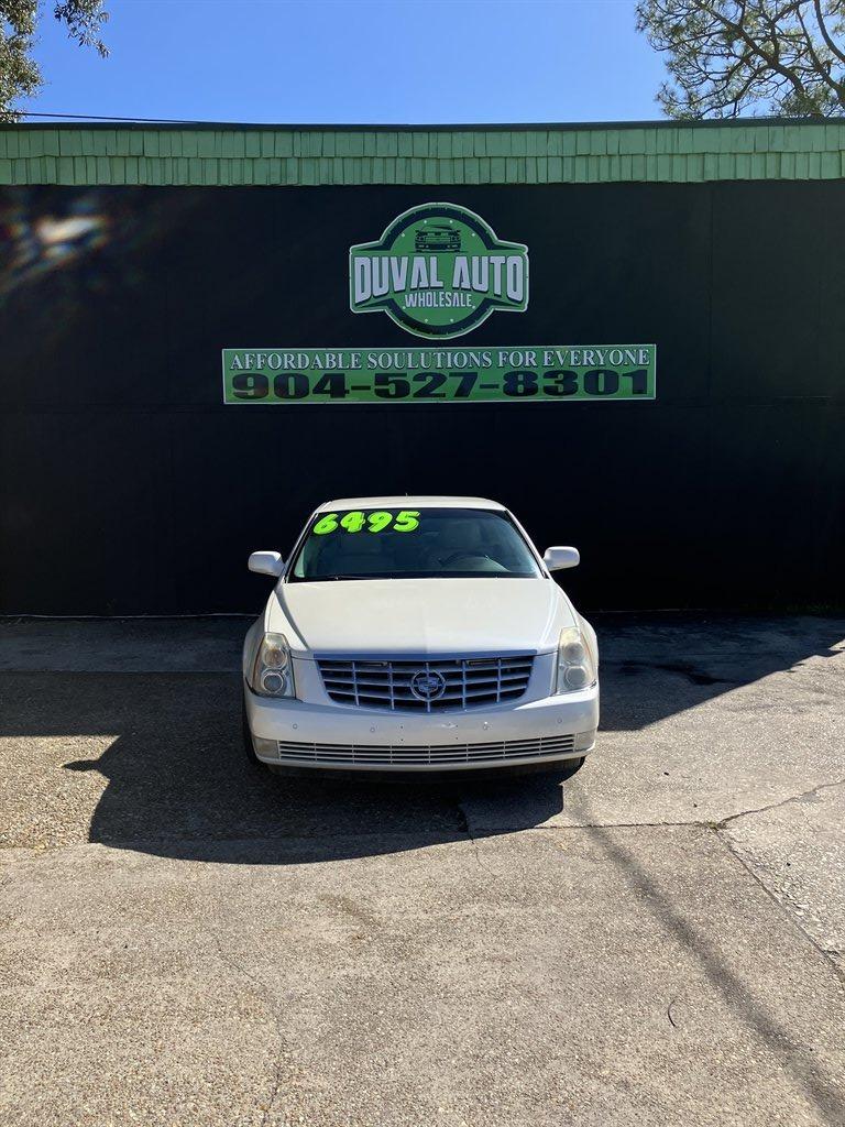 2009 Cadillac DTS - $6,495
