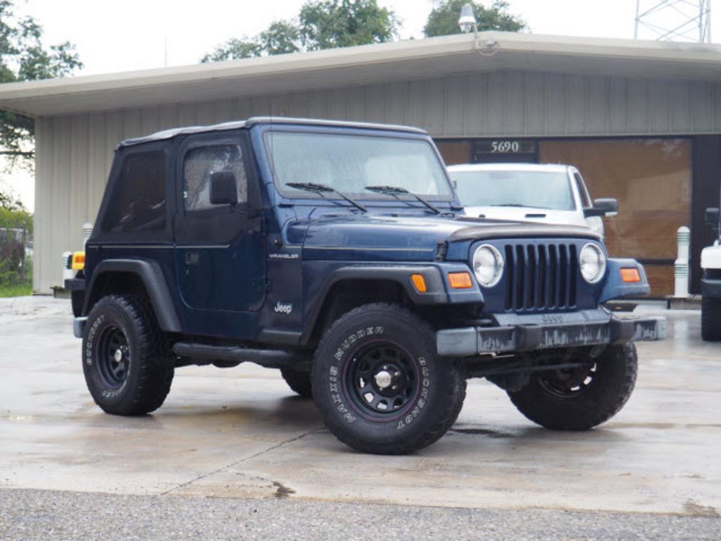 2001 Jeep Wrangler - $10,500