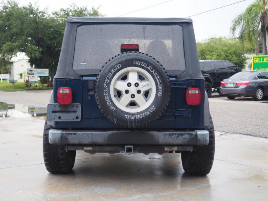 2001 Jeep Wrangler - $10,500