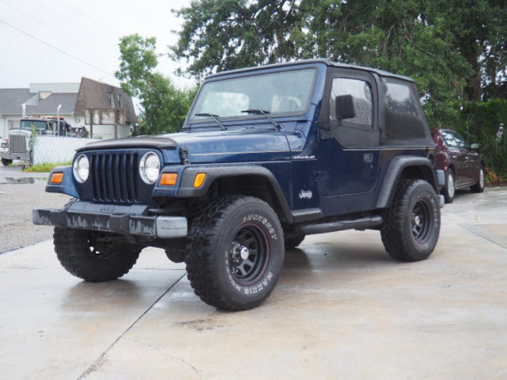 2001 Jeep Wrangler - $10,500