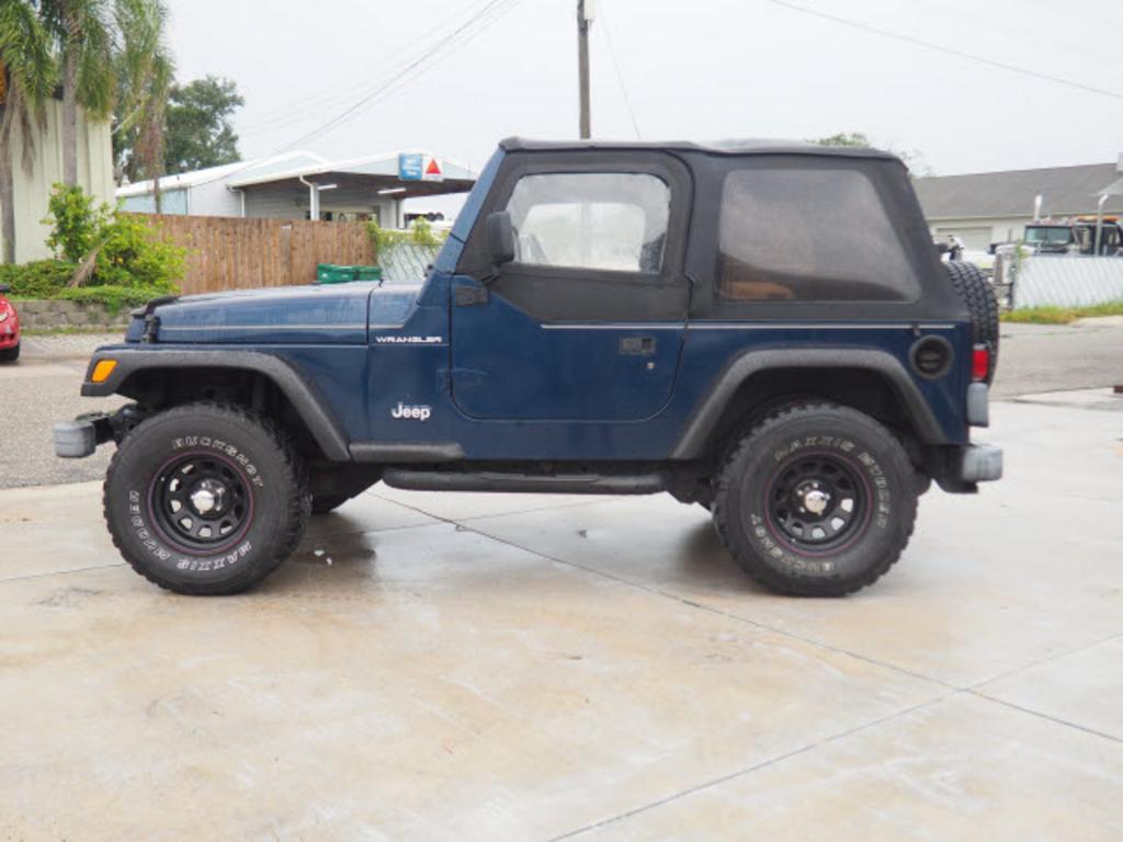 2001 Jeep Wrangler - $10,500