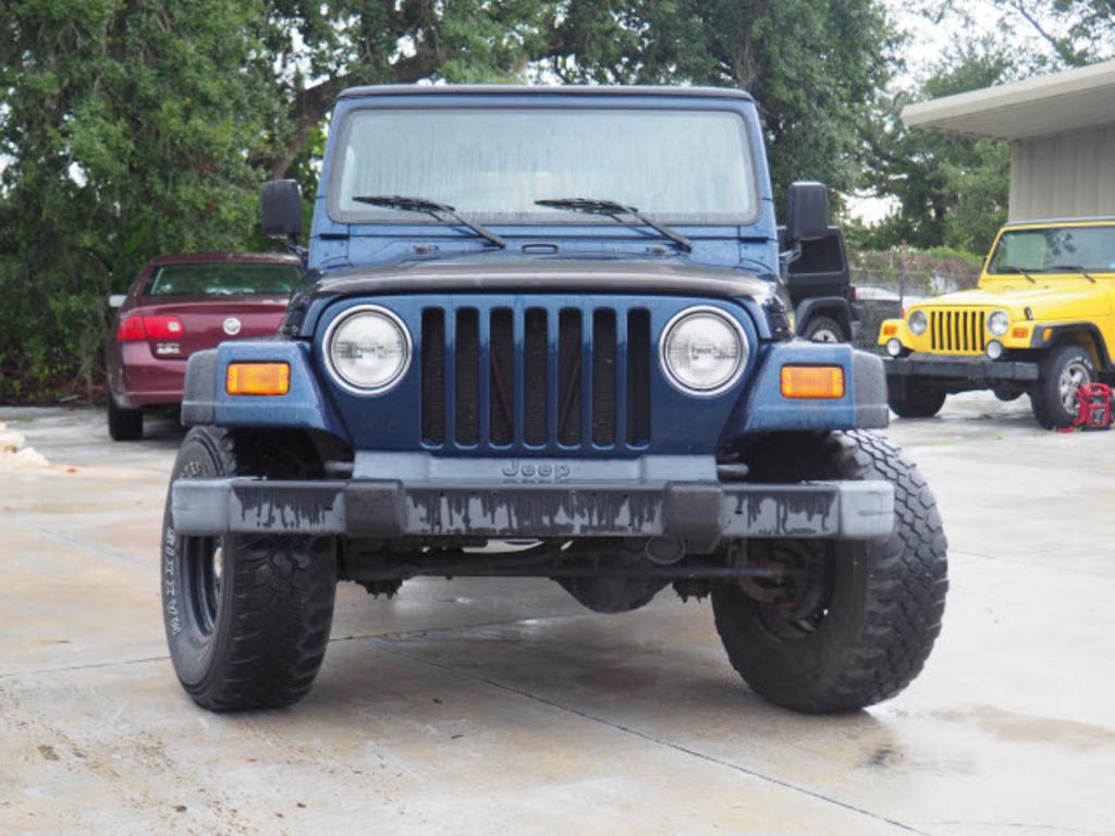 2001 Jeep Wrangler - $10,500