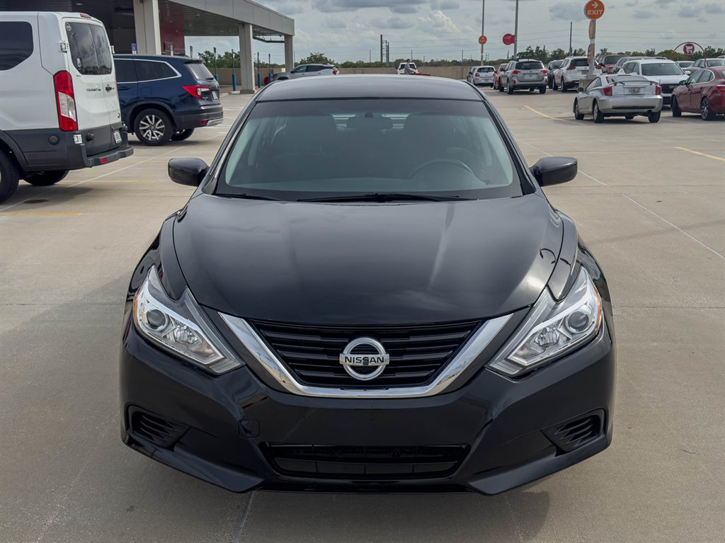 2018 Nissan Altima S photo