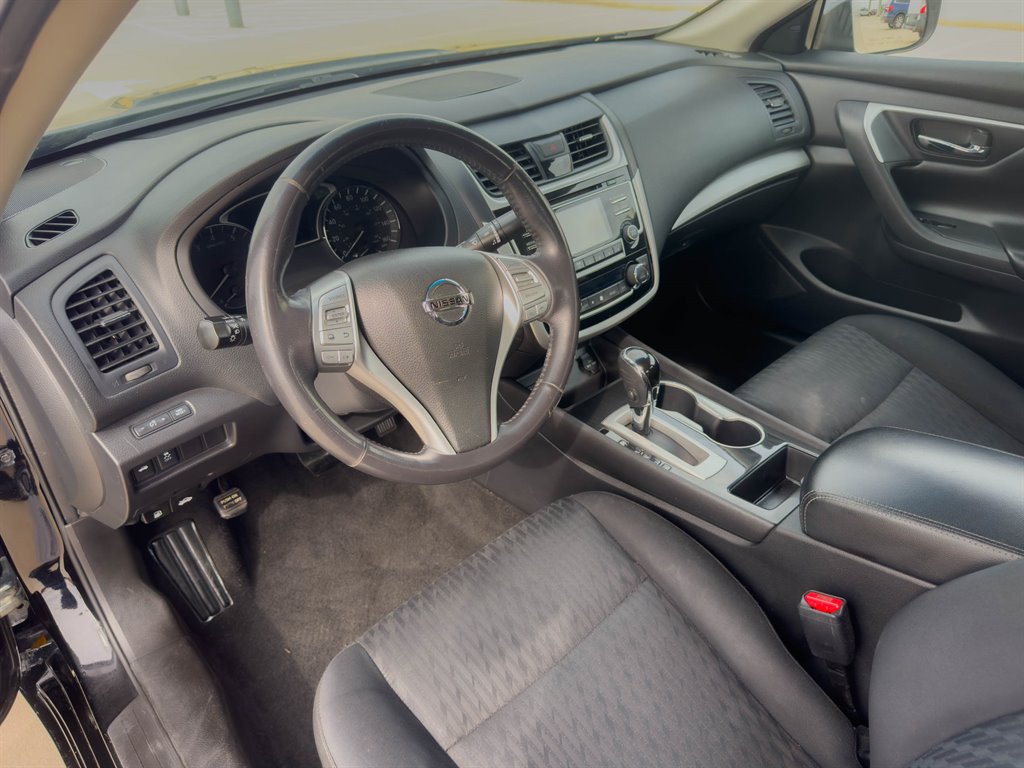2018 Nissan Altima S photo