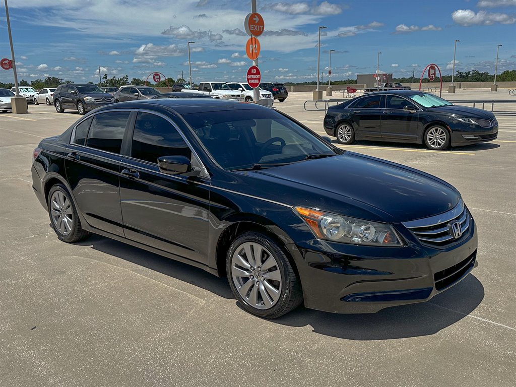 2012 Honda Accord - $7,000