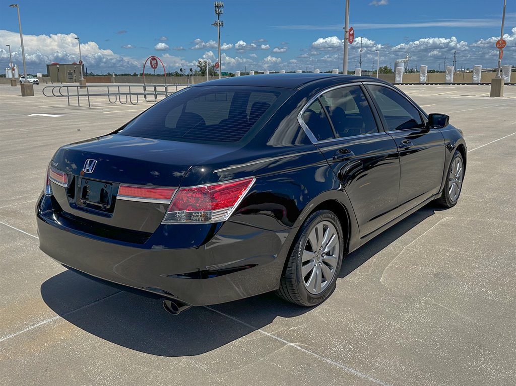2012 Honda Accord - $7,000