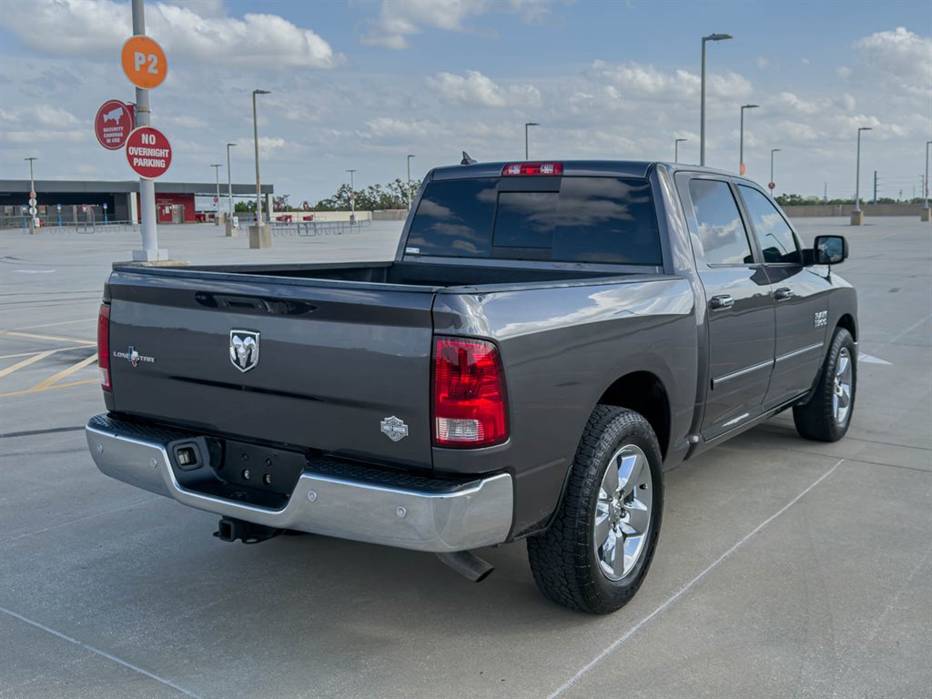 2016 RAM 1500 SLT photo