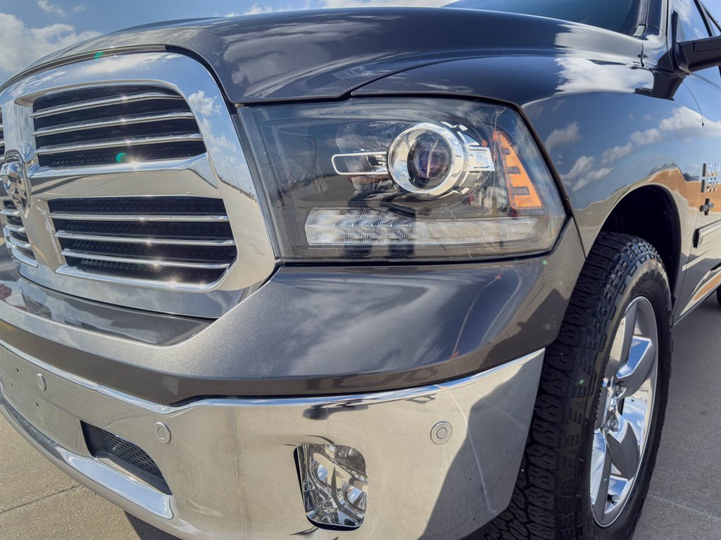 2016 RAM 1500 SLT photo