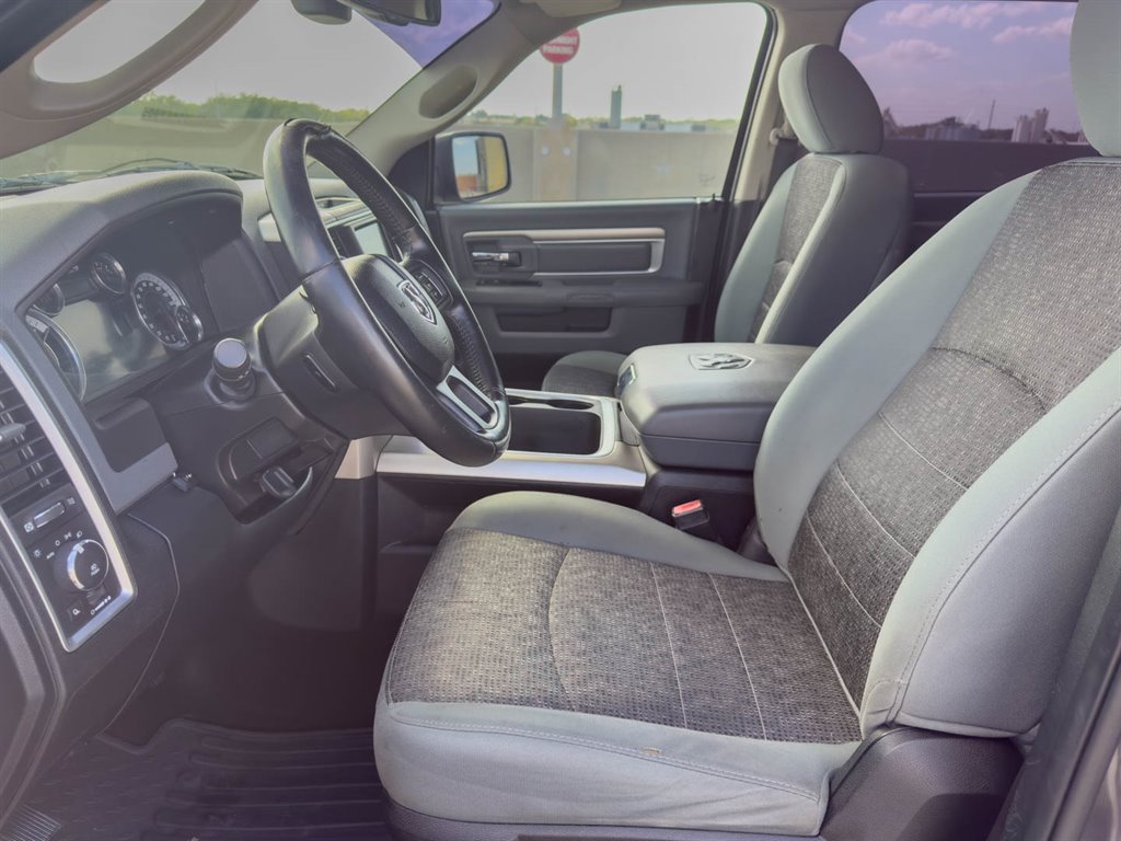 2016 RAM 1500 SLT photo