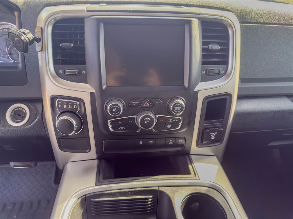 2016 RAM 1500 SLT photo