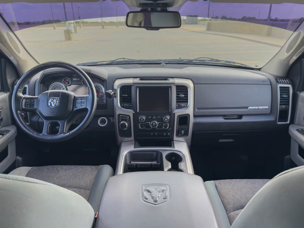 2016 RAM 1500 SLT photo