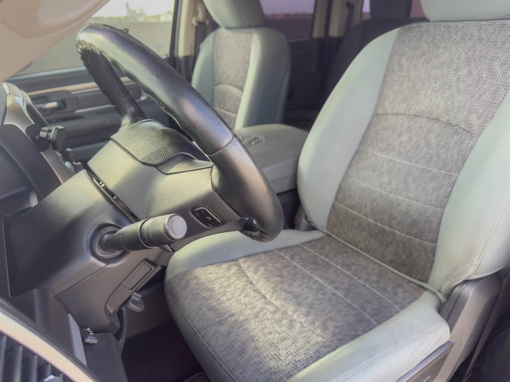 2016 RAM 1500 SLT photo