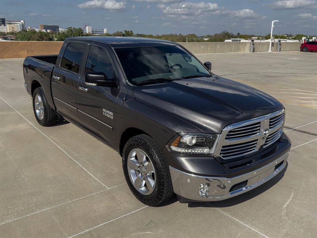 2016 RAM 1500 SLT photo
