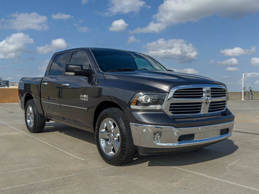 2016 RAM 1500 SLT photo