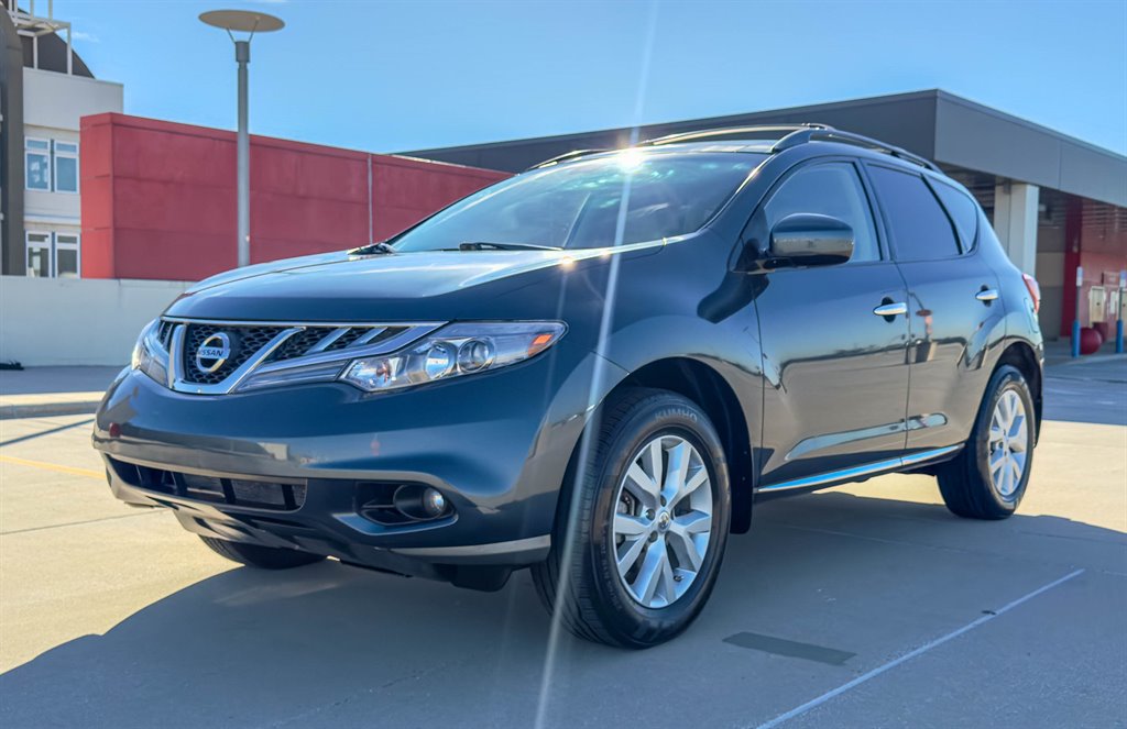 2011 Nissan Murano - $5,600
