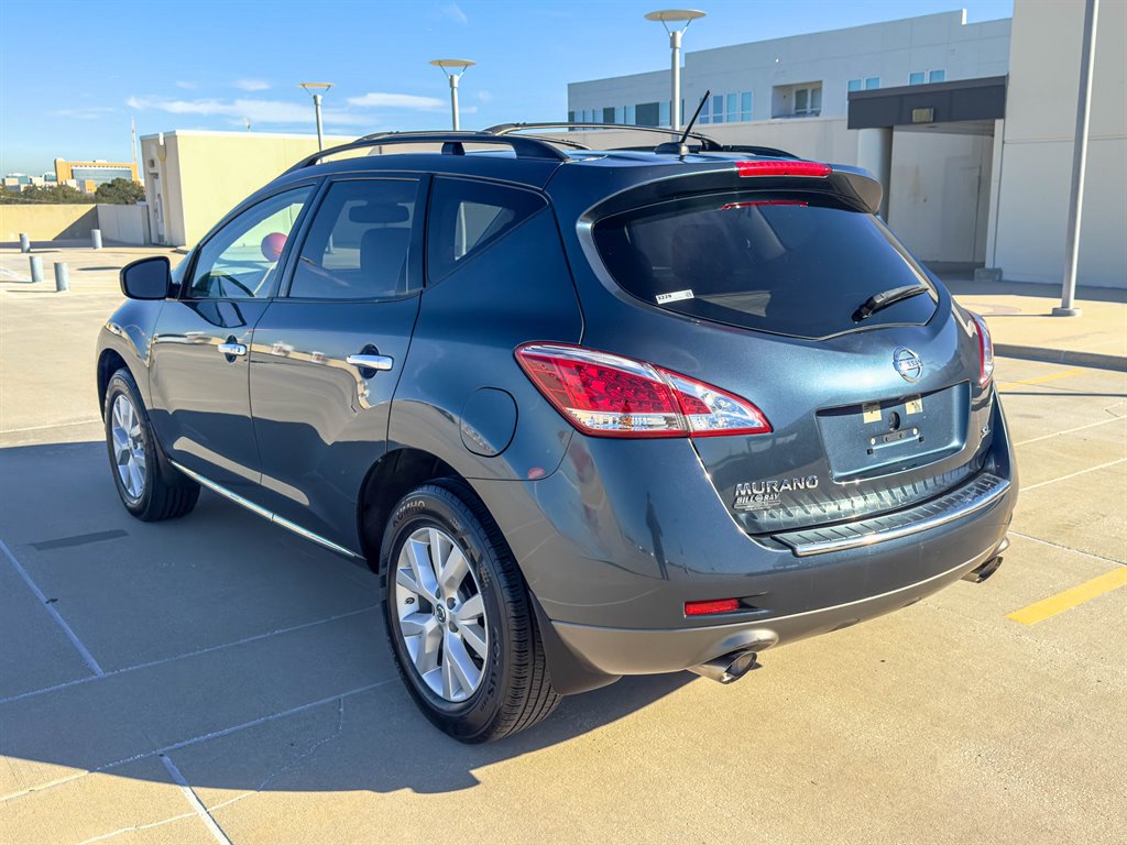 2011 Nissan Murano - $5,600