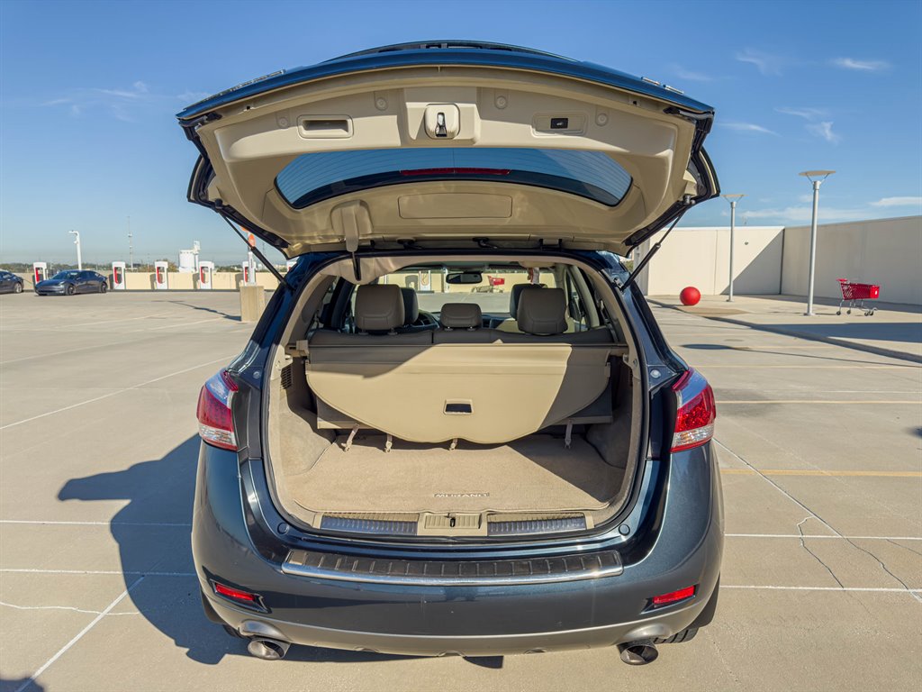 2011 Nissan Murano - $5,600