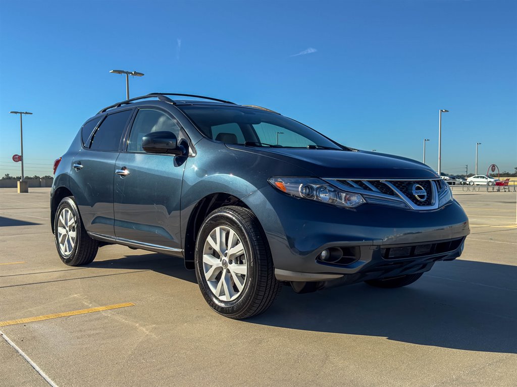 2011 Nissan Murano - $5,600