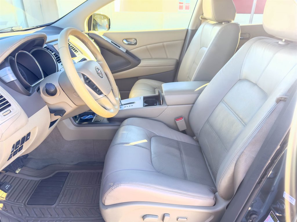 2011 Nissan Murano - $5,600