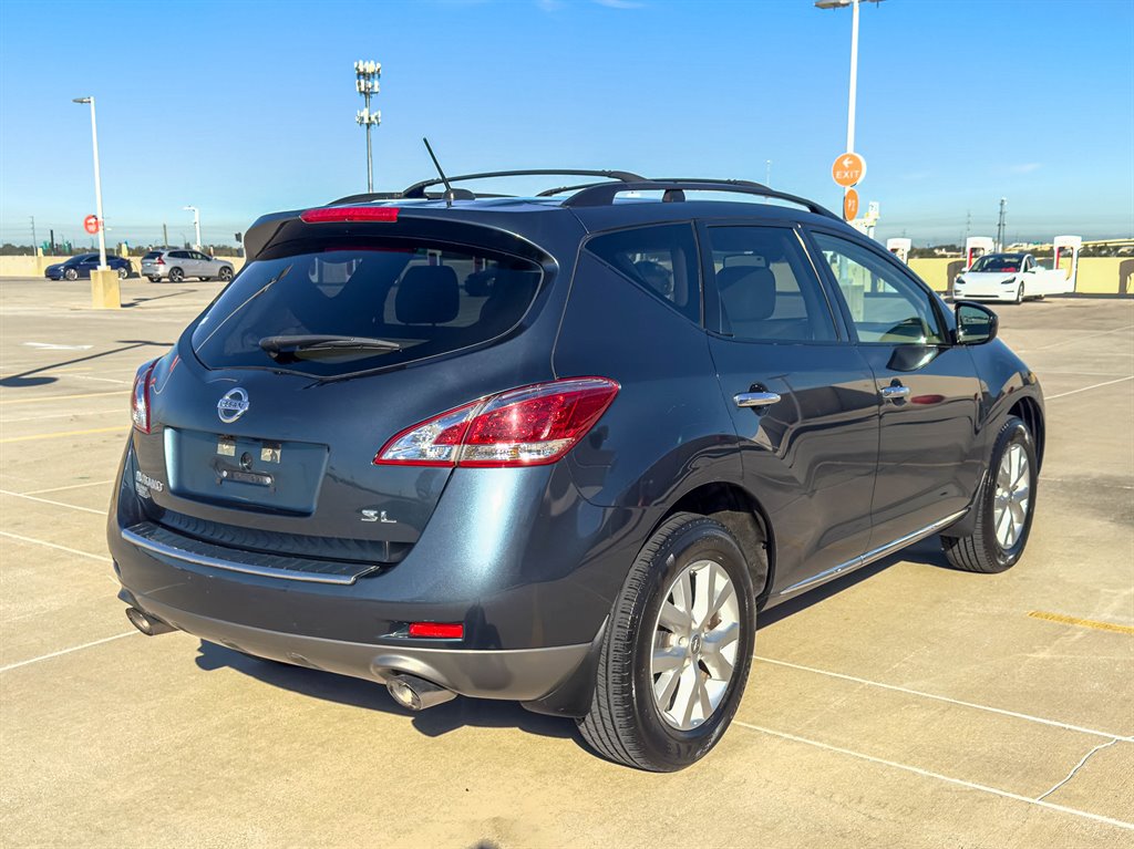 2011 Nissan Murano - $5,600