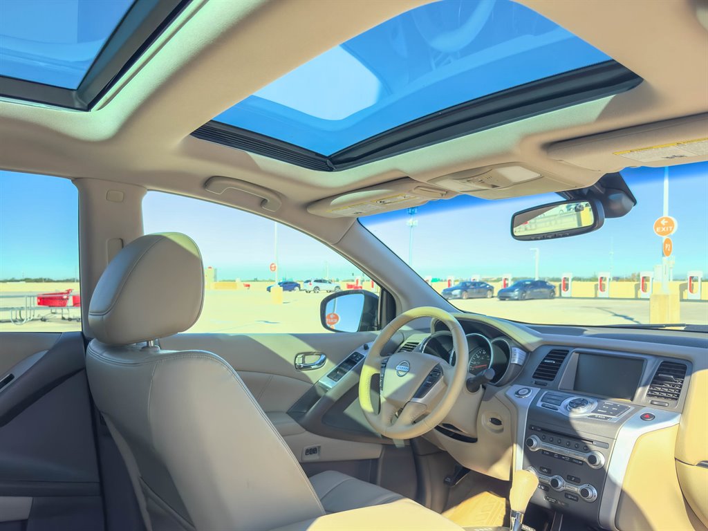 2011 Nissan Murano - $5,600