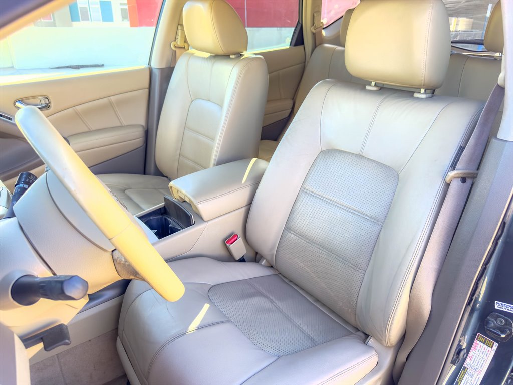 2011 Nissan Murano - $5,600