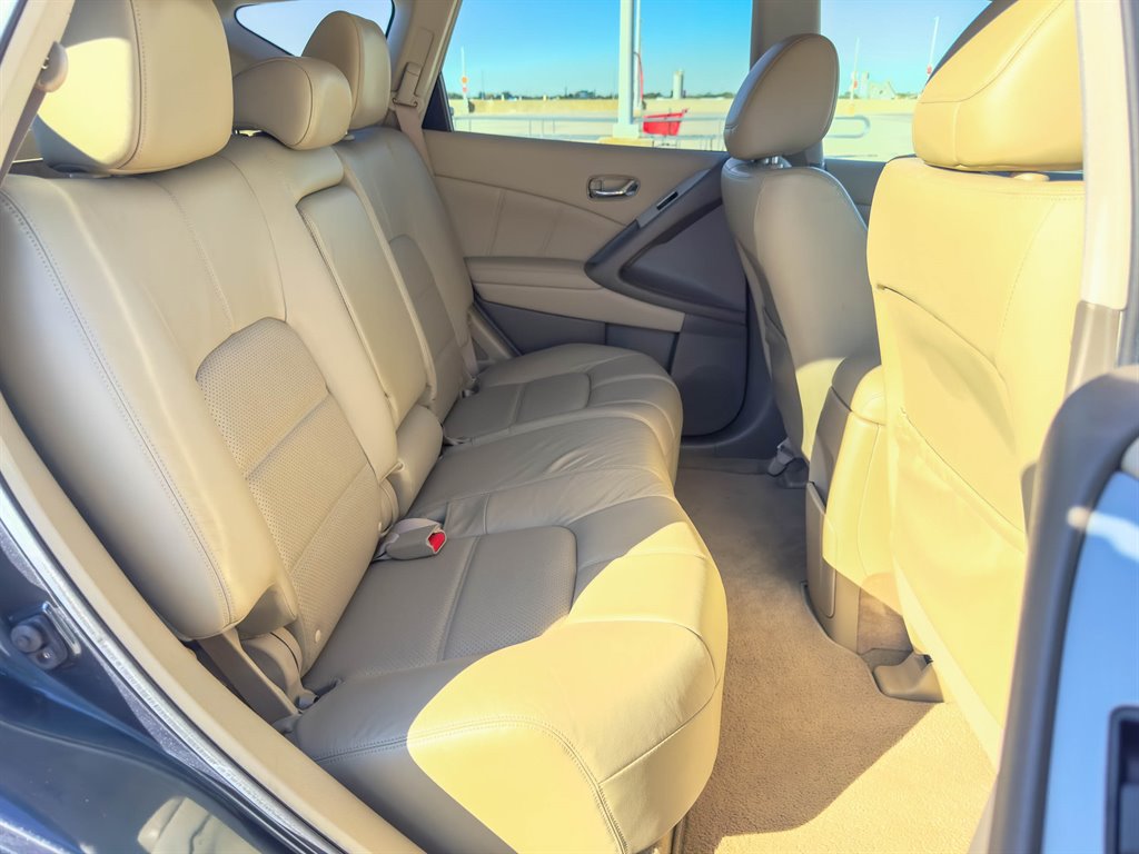 2011 Nissan Murano - $5,600