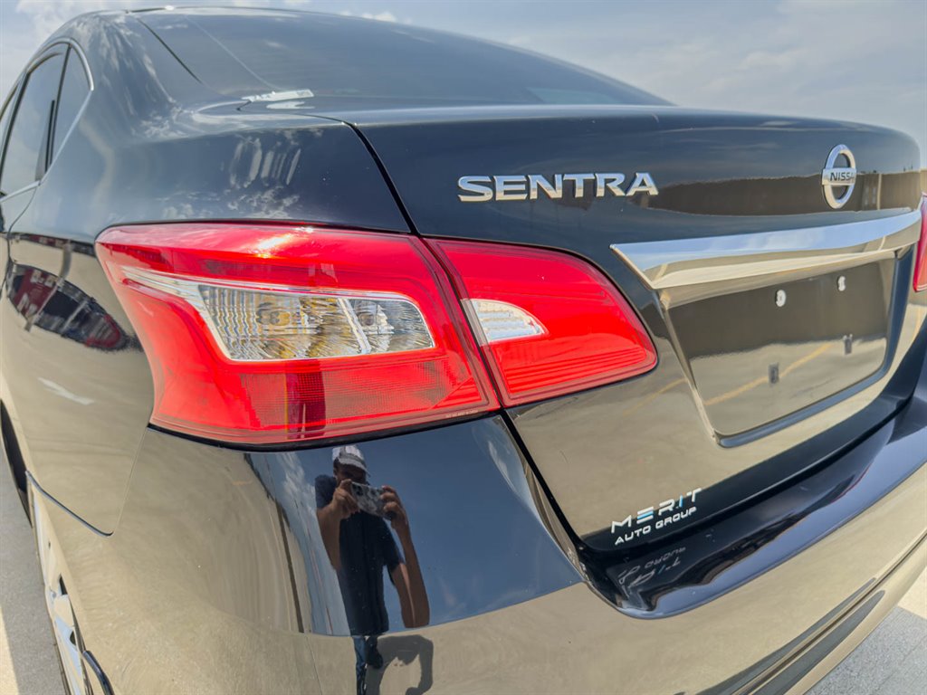 2017 Nissan Sentra - $7,600