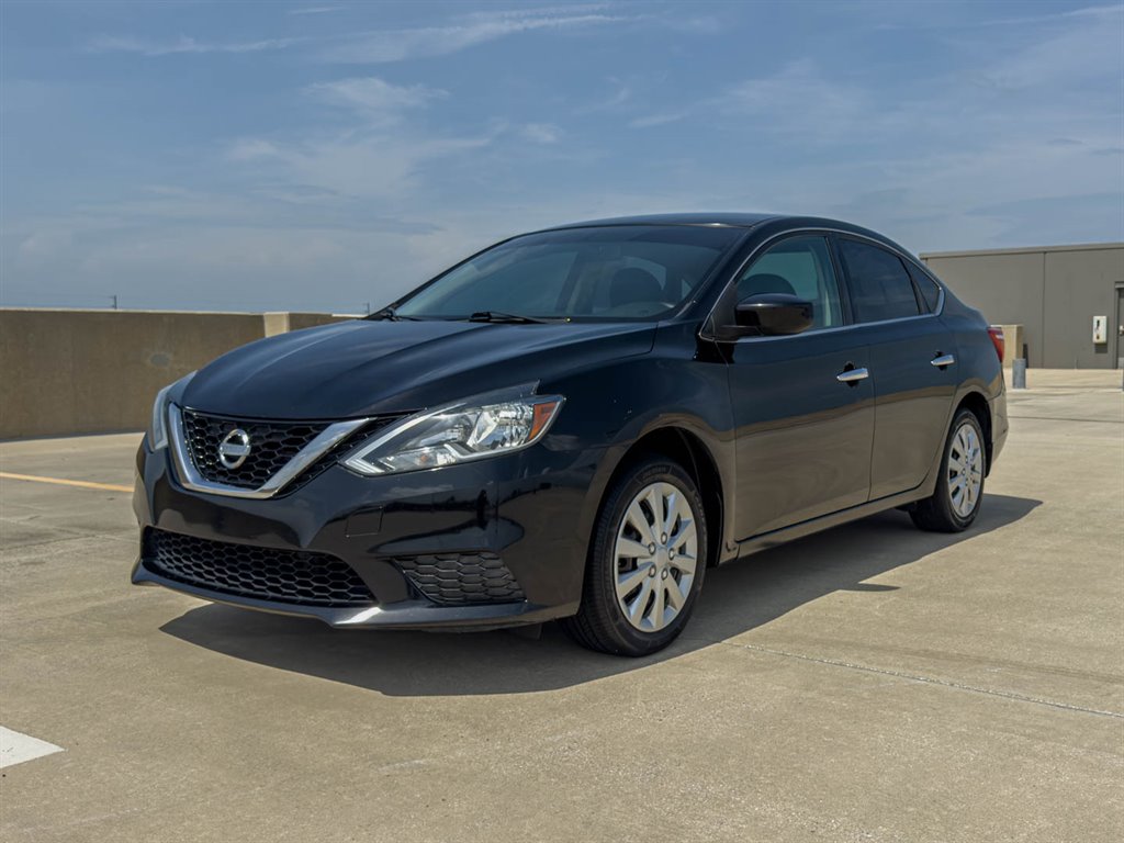 2017 Nissan Sentra - $7,600