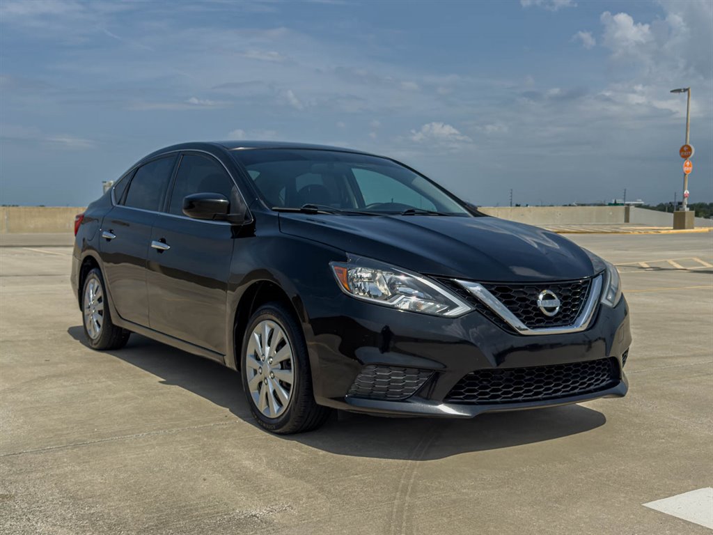 2017 Nissan Sentra - $7,600
